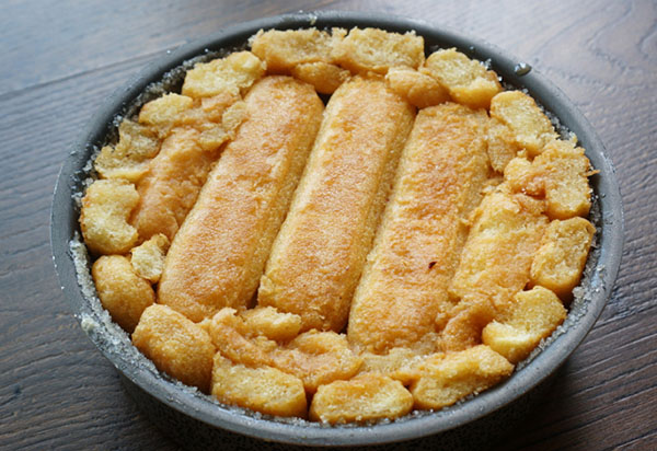 Recette pour une délicieuse pomme charlotte aux biscuits Savoyardi