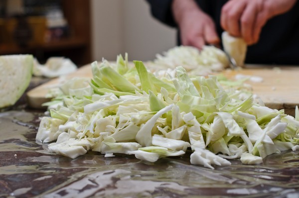 Recettes de chou pour l'hiver: salades savoureuses, billettes sans vinaigre, avec de l'aspirine, sans stérilisation