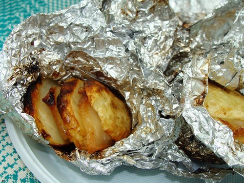 Comment faire cuire de délicieuses pommes de terre au four