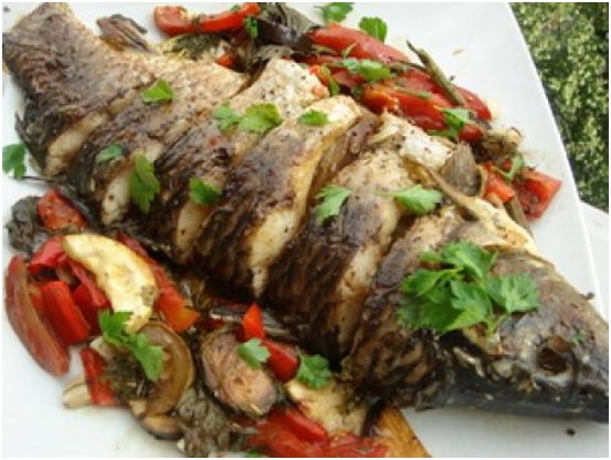poisson sur une assiette
