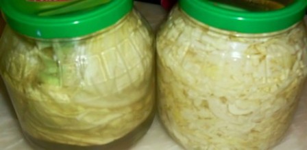 Une simple salade de chou pour l'hiver
