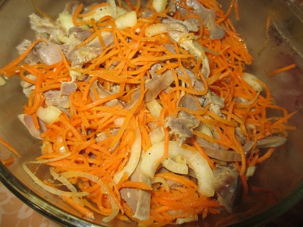 Salade d'estomacs de poulet