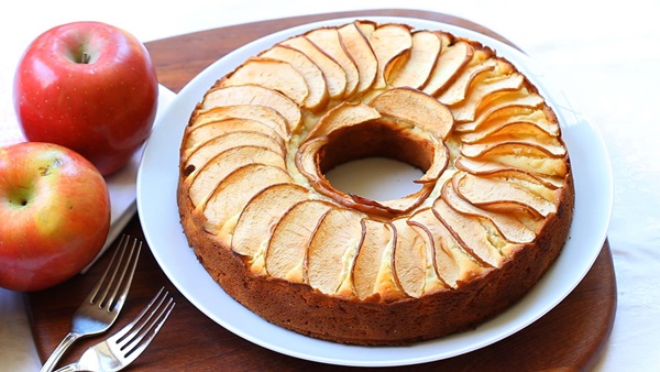 Charlotte au four - recettes simples et délicieuses