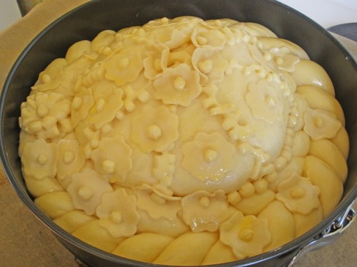 Un pain de mariage avec vos propres mains, une recette et une photo