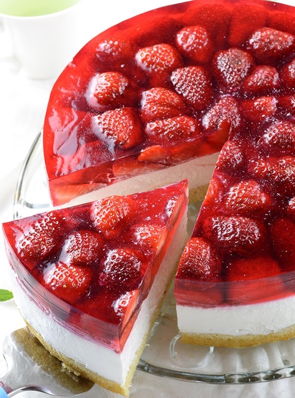 Délicieux gâteau aux fraises