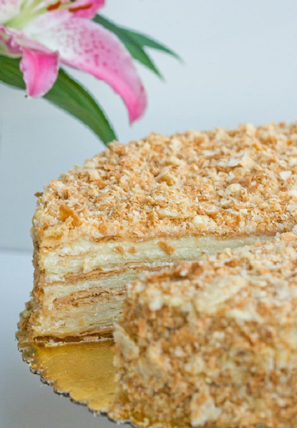 Gâteau "Napoléon", recettes avec une photo à la maison: classique (soviétique), à ​​la crème, au lait condensé, à partir de pâte feuilletée