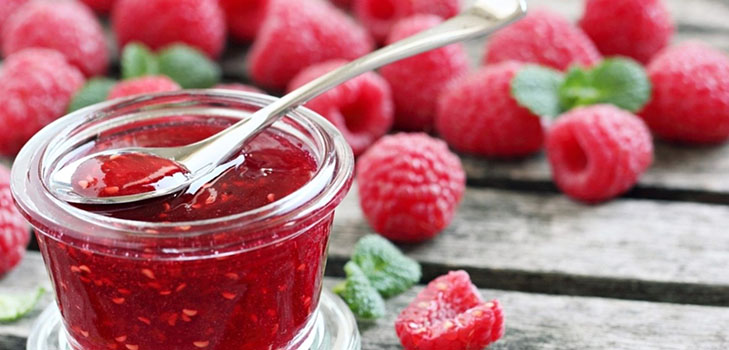 Confiture simple d'une framboise cinq minutes