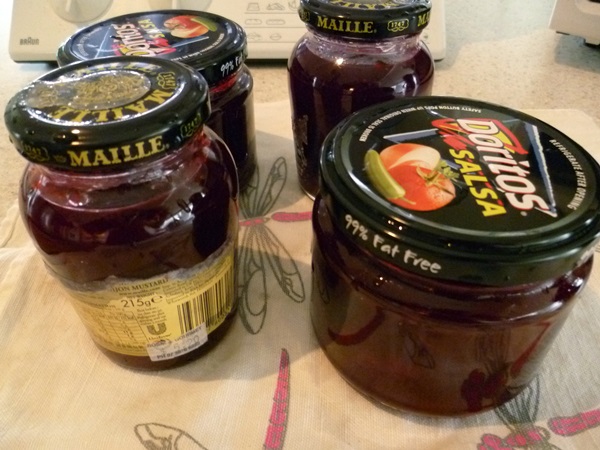 Comment faire de la confiture à partir d'une prune avec une pierre et dénoyautées - recettes simples