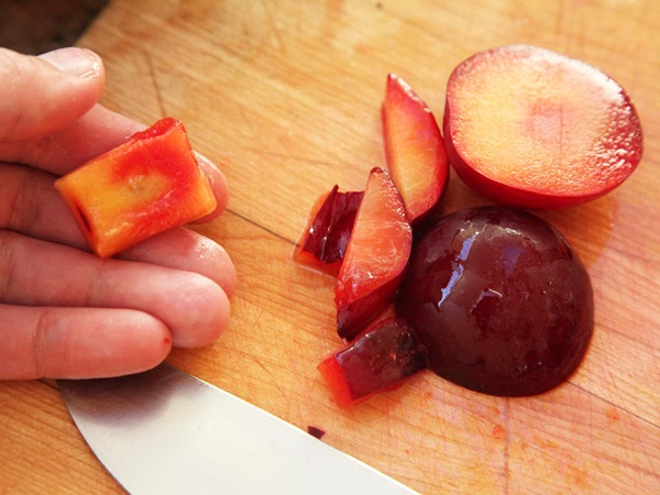 Comment faire de la confiture à partir d'une prune avec une pierre et dénoyautées - recettes simples