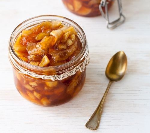 Confiture de pommes aux amandes et abricots secs en multivarié