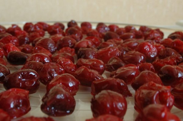 Cerises pour l'hiver - recettes - confiture avec graines et dénoyautées, cinq minutes, confiture, gelée sans gélatine, compote de cerise Cerises pour l'hiver - recettes - confiture avec graines et dénoyautées, cinq minutes, confiture, gelée sans gélatine, compote de cerise