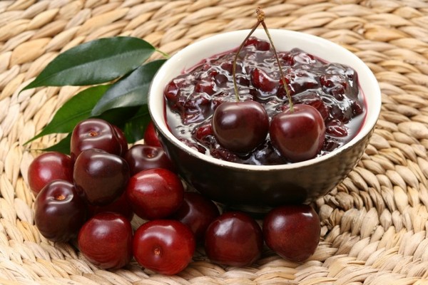 Cerises pour l'hiver - recettes - confiture avec graines et dénoyautées, cinq minutes, confiture, gelée sans gélatine, compote de cerise