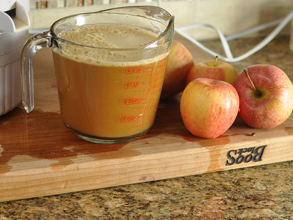 Comment préparer le jus de pomme pour l'hiver