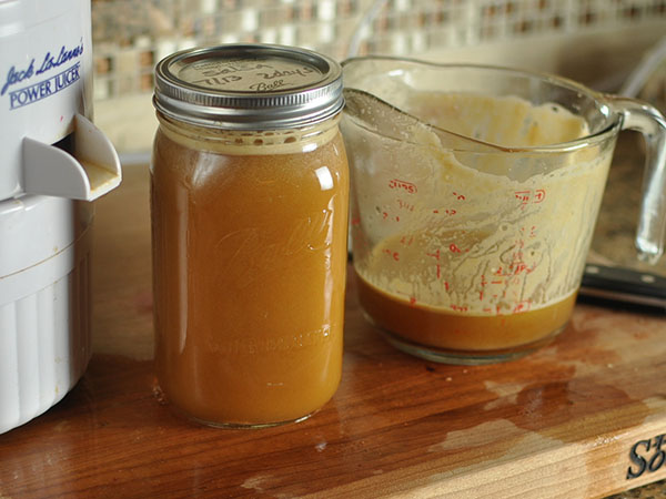 Comment préparer le jus de pomme pour l'hiver
