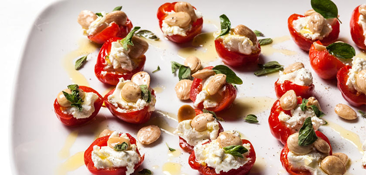 Collations pour le Nouvel An 2017 Coq - nous préparons de nouvelles recettes délicieuses et intéressantes pour des collations simples et fraîches du Nouvel An