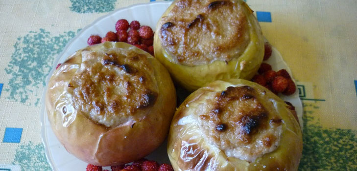 Pommes au four au micro-ondes - savoureux et utile!
