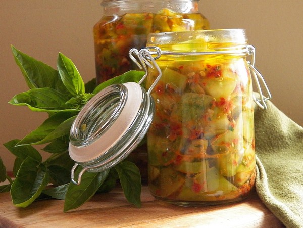 Tomates vertes, recettes pour l'hiver. Comment faire cuire les tomates vertes - mariné, mariné, coréen