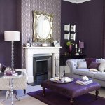 Violet à l'intérieur
