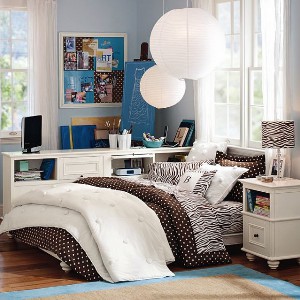 Intérieur de la chambre d'un adolescent