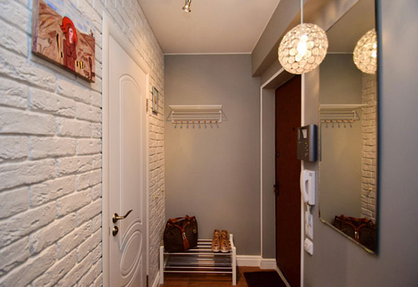Un petit couloir: comment créer un intérieur pratique
