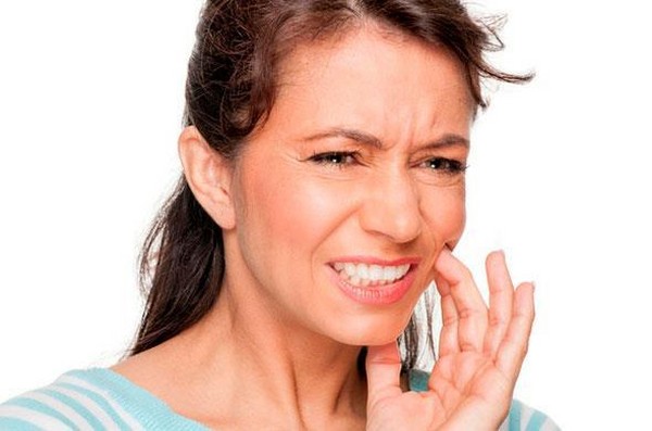 Pourquoi démange-t-il les dents chez un adulte