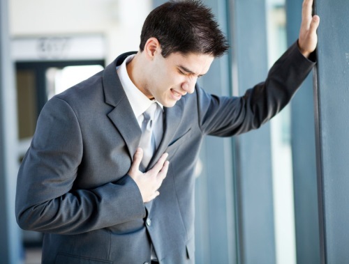 Comment traiter la douleur thoracique