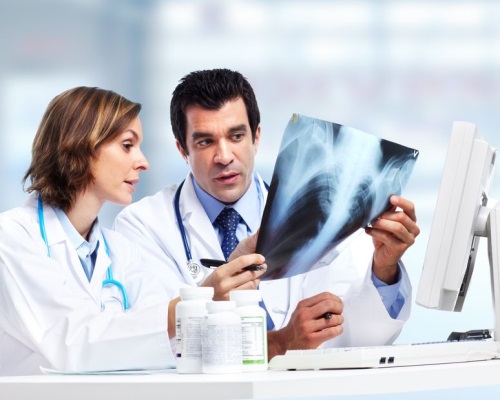 Comment traiter la douleur thoracique