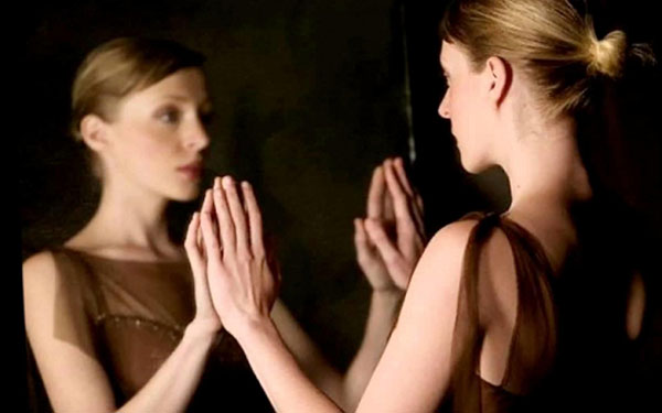 Comment rendre la féminité: conseil d'un psychologue
