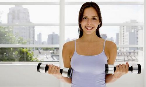 Exercices pour la perte de poids de l'abdomen, des côtés, des cuisses, des fesses et des mains
