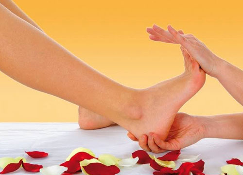 Massage des pieds - nous revitalisons le corps