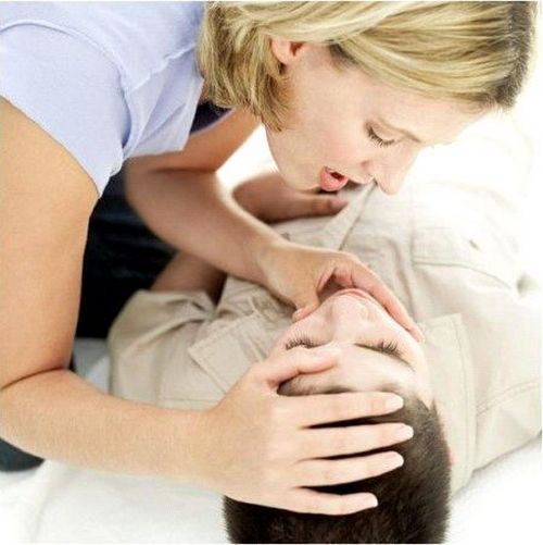 Comment fournir correctement les premiers soins pour les ecchymoses?