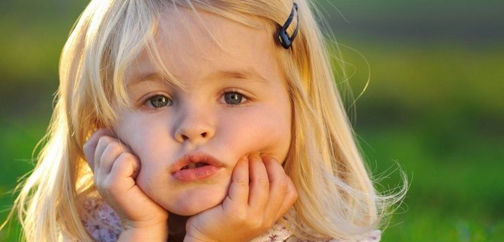 Cernes sous les yeux d'un enfant: mesures de prévention