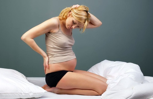 Exercices pour les femmes enceintes: 3 trimestre